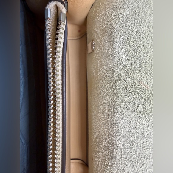 Tory Burch Lee Radziwill Ice Blue Croc-Embossed Shoulder Bag - Picture 14 of 16